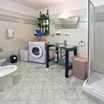Casa Vacanze La Fermata Delle Rondini 아파트 Castello di Annone