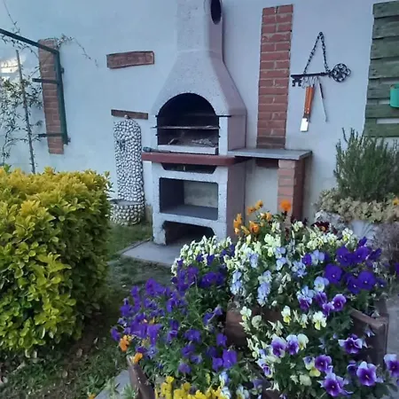 Apartment Casa Vacanze La Fermata Delle Rondini Castello di Annone