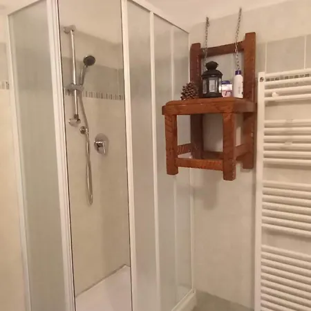 Casa Vacanze La Fermata Delle Rondini Apartment *