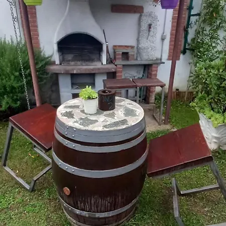 Apartment Casa Vacanze La Fermata Delle Rondini Castello di Annone