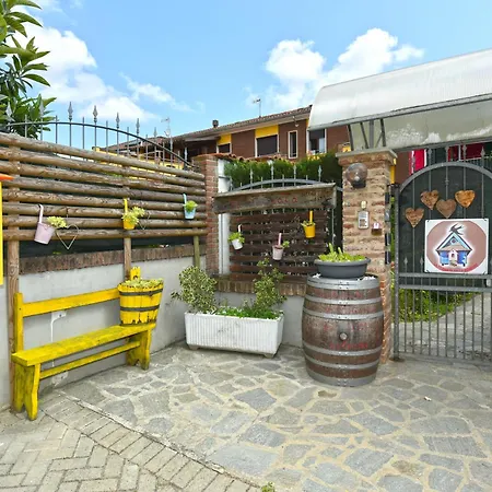 Casa Vacanze La Fermata Delle Rondini Castello di Annone