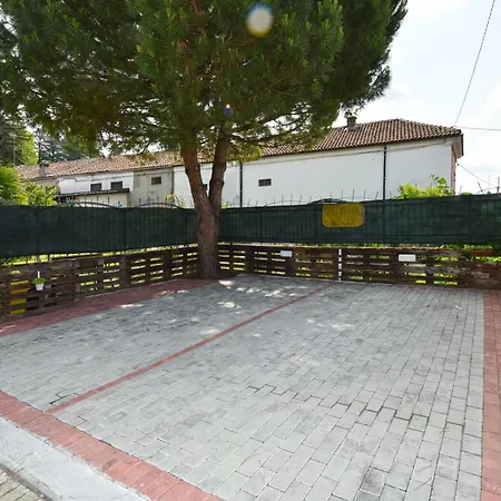 Casa Vacanze La Fermata Delle Rondini Apartman *