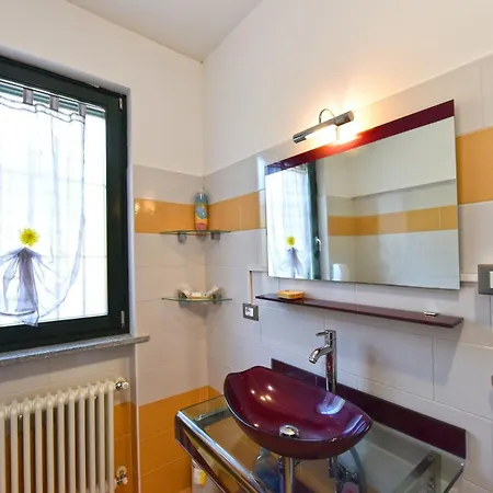 Casa Vacanze La Fermata Delle Rondini * Castello di Annone